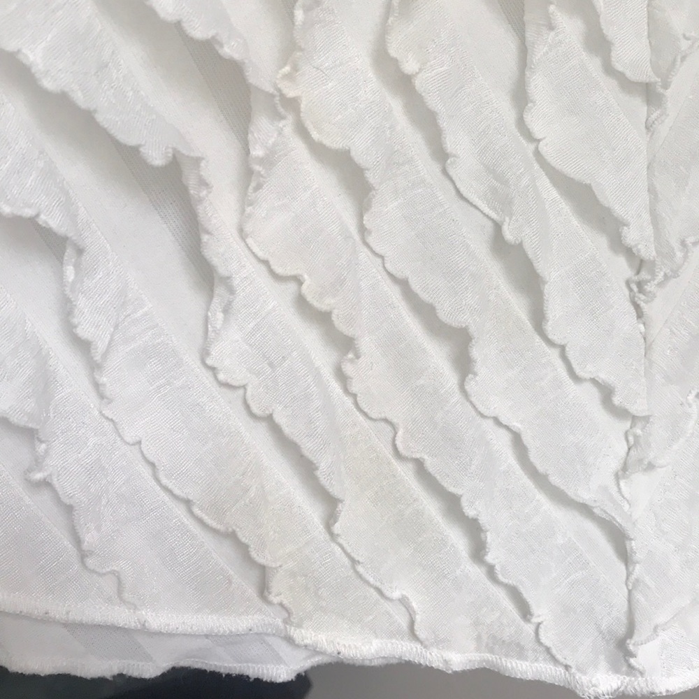 Janeric White Ruffle Top - Picture 4 of 4